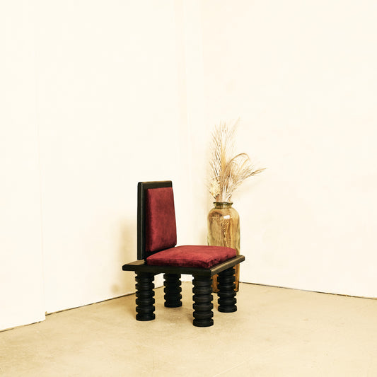 Itura Lounge Chair
